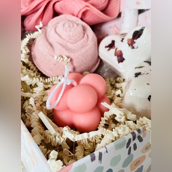 🌹Rose Spa Gift Box - Picture 5 of 6